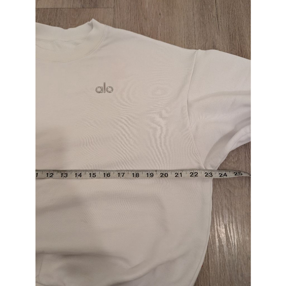 Alo Yoga Accolade Crew Neck Women's Pullover Classic White size M - Picture 9 of 9